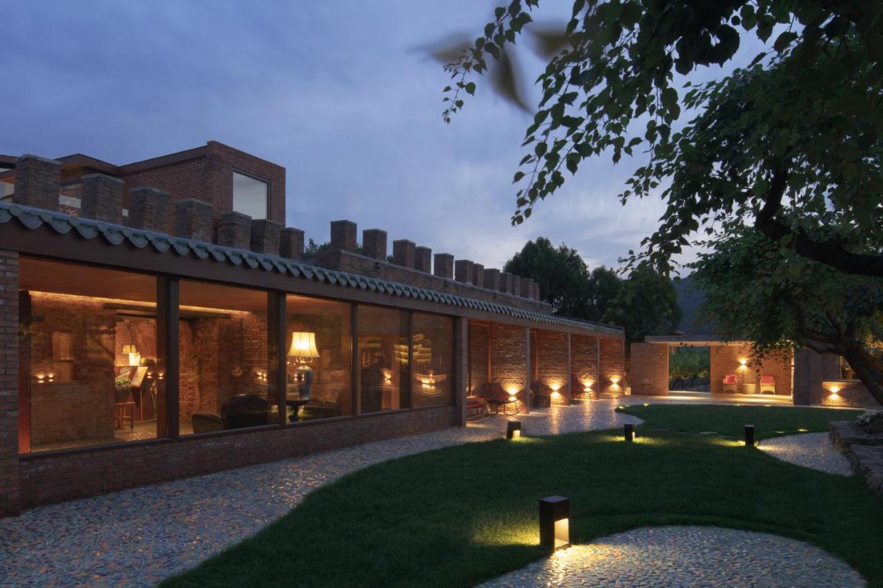Brickyard Retreat At Mutianyu Great Wall Adjoin To Mutianyu Great Wall - Room With The View Of Great Wall - Free Chinese Massage Experience - Vehicle Shuttle Service - International Catering - Spa& Nail Beauty Facilities Huairou Exterior foto