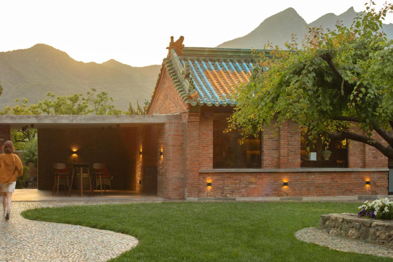 Brickyard Retreat At Mutianyu Great Wall Adjoin To Mutianyu Great Wall - Room With The View Of Great Wall - Free Chinese Massage Experience - Vehicle Shuttle Service - International Catering - Spa& Nail Beauty Facilities Huairou Exterior foto