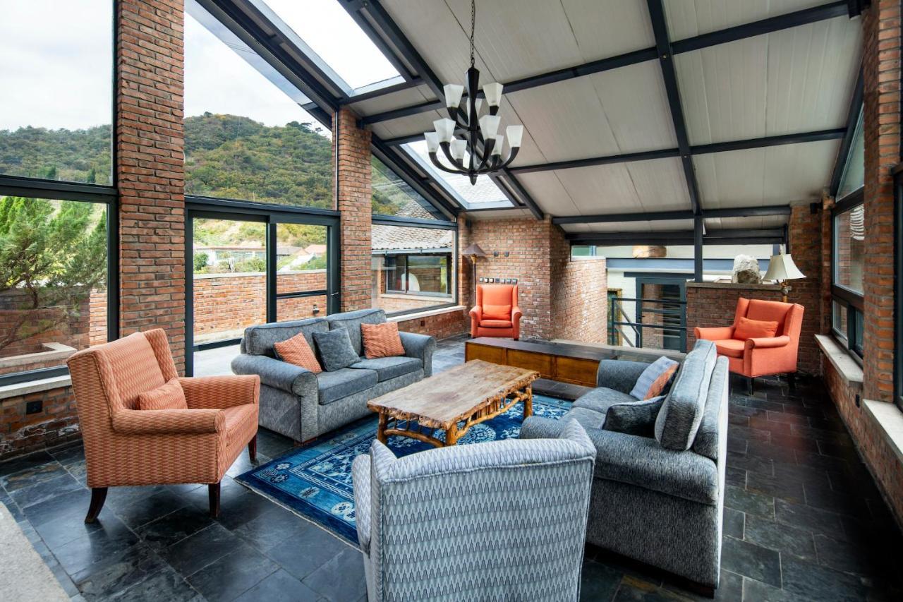 Brickyard Retreat At Mutianyu Great Wall Adjoin To Mutianyu Great Wall - Room With The View Of Great Wall - Free Chinese Massage Experience - Vehicle Shuttle Service - International Catering - Spa& Nail Beauty Facilities Huairou Exterior foto