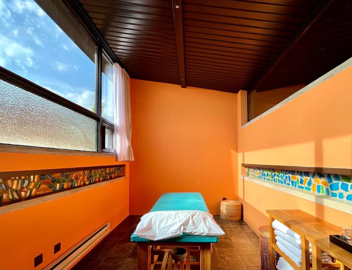 Brickyard Retreat At Mutianyu Great Wall Adjoin To Mutianyu Great Wall - Room With The View Of Great Wall - Free Chinese Massage Experience - Vehicle Shuttle Service - International Catering - Spa& Nail Beauty Facilities Huairou Exterior foto