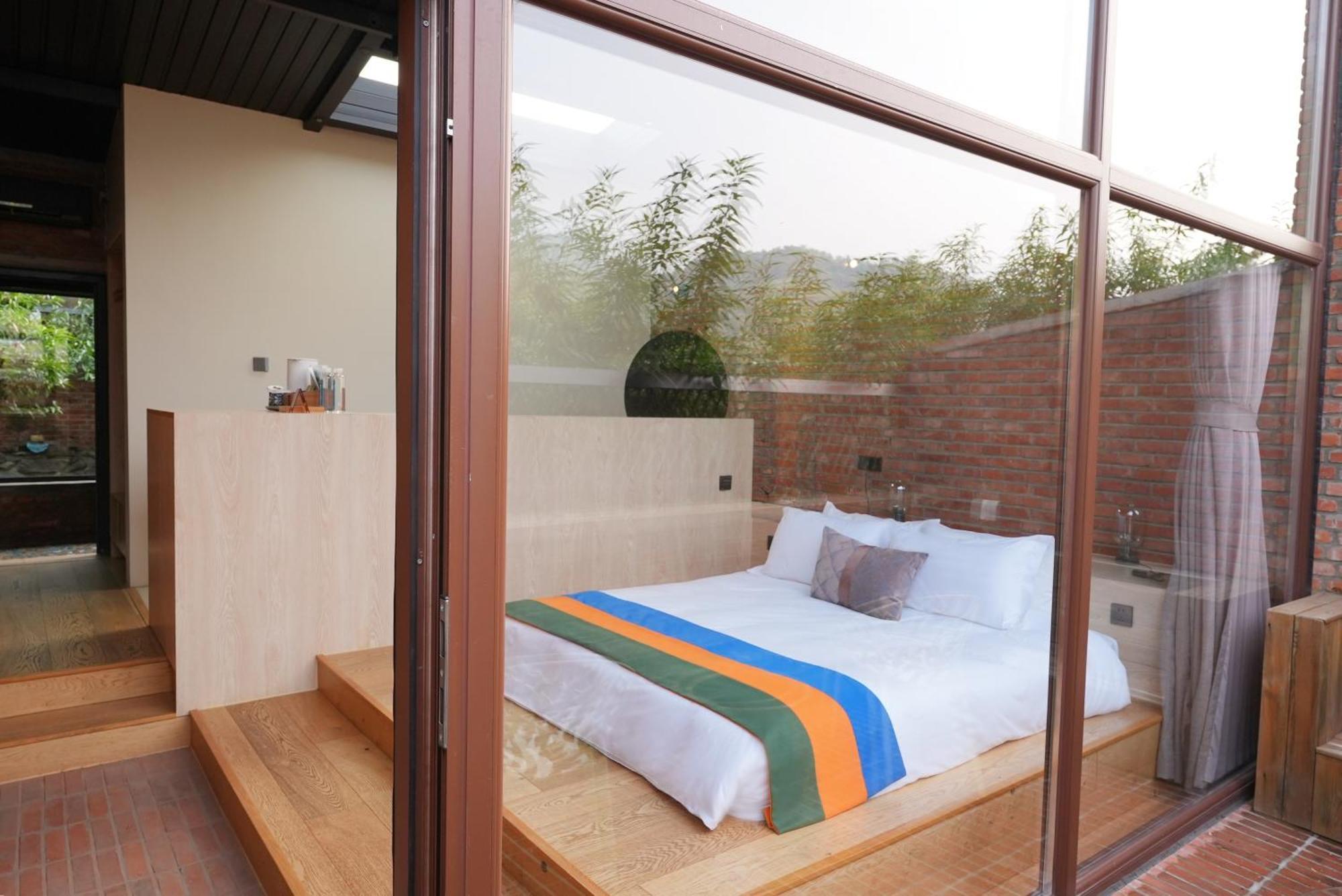 Brickyard Retreat At Mutianyu Great Wall Adjoin To Mutianyu Great Wall - Room With The View Of Great Wall - Free Chinese Massage Experience - Vehicle Shuttle Service - International Catering - Spa& Nail Beauty Facilities Huairou Exterior foto